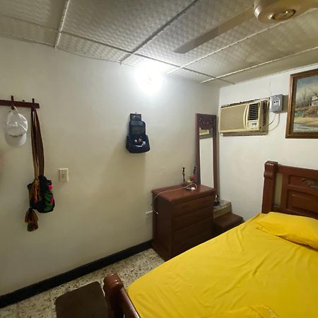 Casa Vecina Hostal Санта-Марта Экстерьер фото